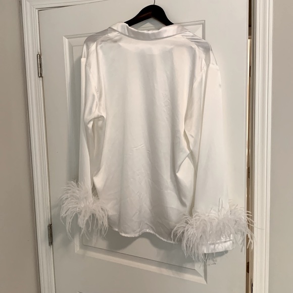 Pure White Bridal Silk Pajamas with Feathers as Sleeves - Picture 5 of 11
